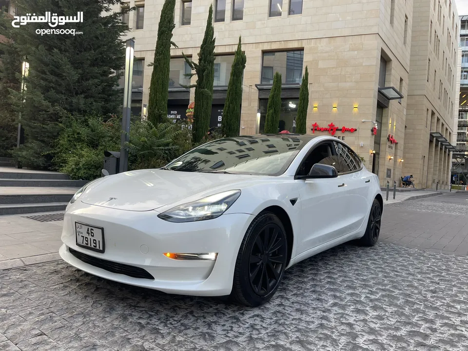 تسلا لون ابيض جمرك اليوم 2023