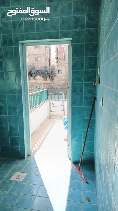 شقة مميزة جداً للبيع مساحة 123م / الطابق الاول - جبل الاخضر بالقرب من مدرسة روابي القدس