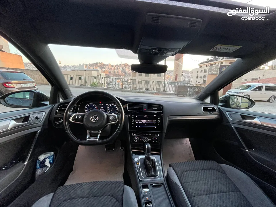 Golf R Line 2018