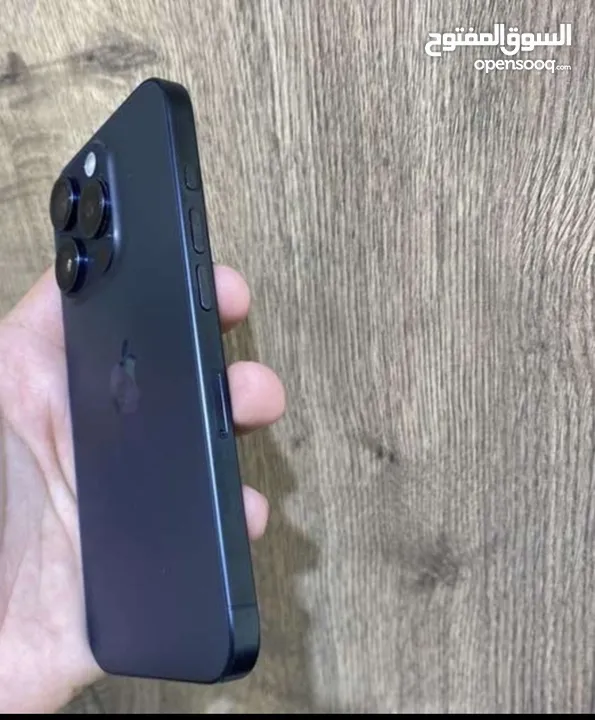 iPhone 15 Pro شبه جديد