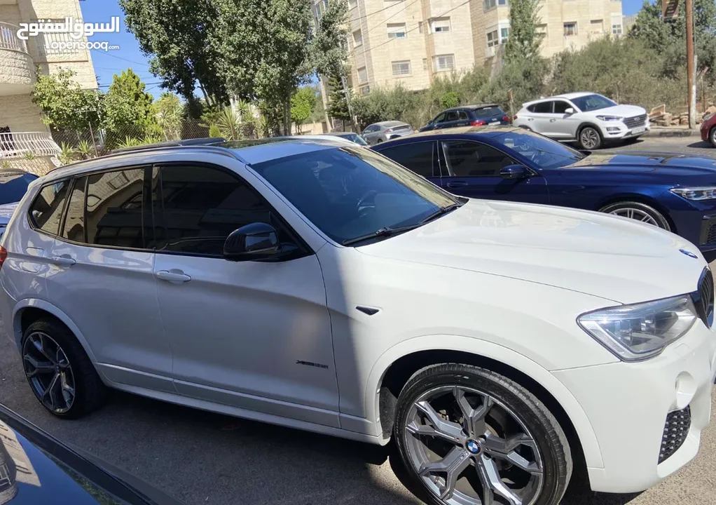 للبيع Bmw x3  M بنزينن مطور 2000 بنزين 245 حصان  مديل 2016 ترخيص 2015 السيارة فل الفل