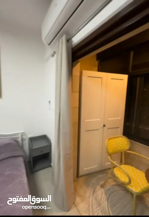 استوديو مفروش فرش فخم للبيع