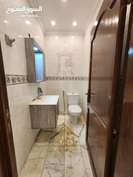 شقة للبيع في منطقة الشميساني - ref : 14417