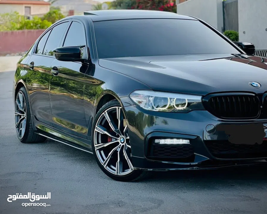 بي ام مواصفات ممتازه. بنزين كامل