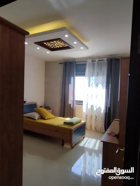 ثلاث غرف نوم مفروشة للايجار