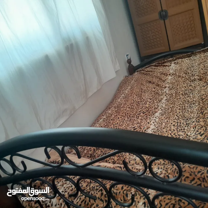3 تخوت للبيع