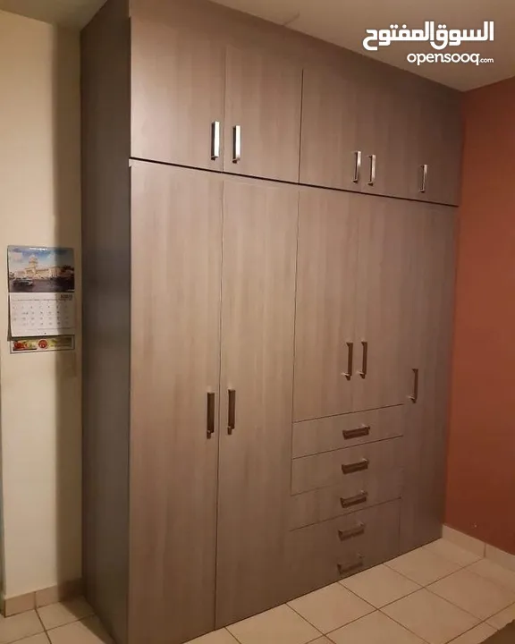 منجرة حمزه لتفاصيل الأثاث بالكامل كنب .غرف ماستر .غرف شباب .ابواب .مطابخ .طاولات .ديكورات