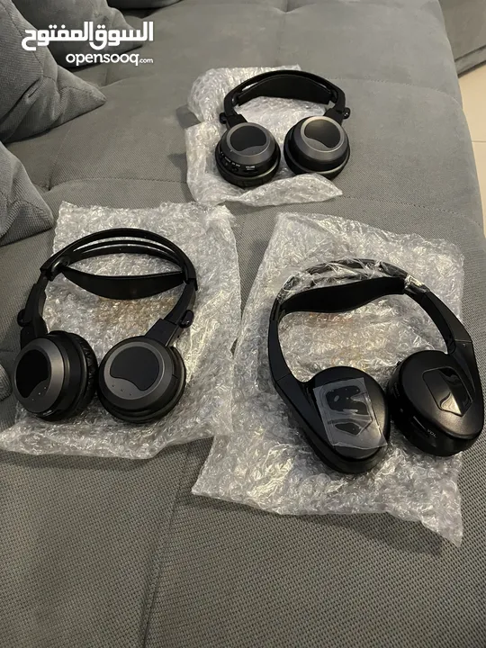 Rand new headphones for Toyota Land Cruiser car