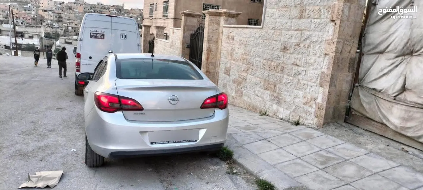أوبل أسترا موديل2017بحاله ممتازه فحص مرفق بالصور ضربة راسيه ماتور 1600cc وارد الوكاله كاوشوك جديد