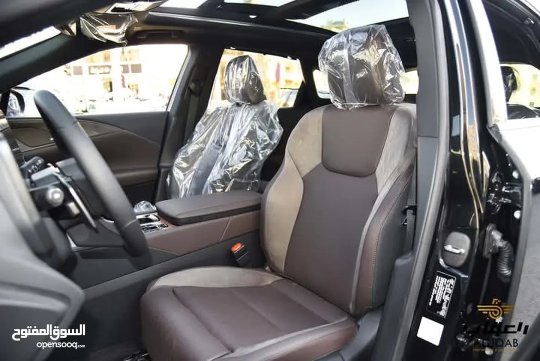 لكزس RX350 L2 2024 مع الميزات المتطورة والفخمة لون اسود ميتالك مميز