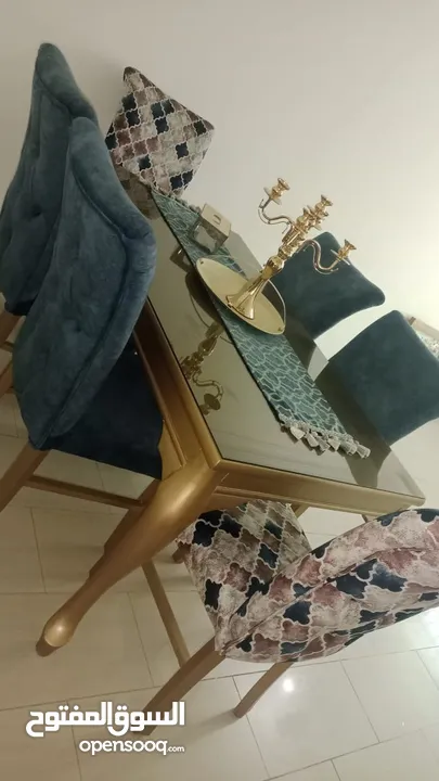 طاولة سفرة مع 6 كراسي