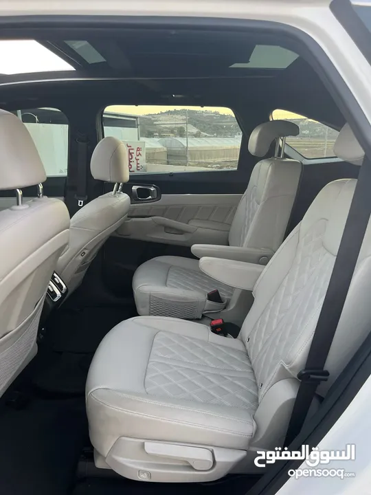 كايا سورينتو 2022 /فل الفل  فتحة سقف بانوراما  2x4 ///240Hp بنزين + كهرباء  ( Haybrid) 1600cc