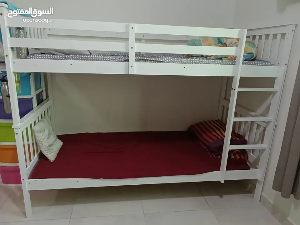 selling bunk bed purchased from home box