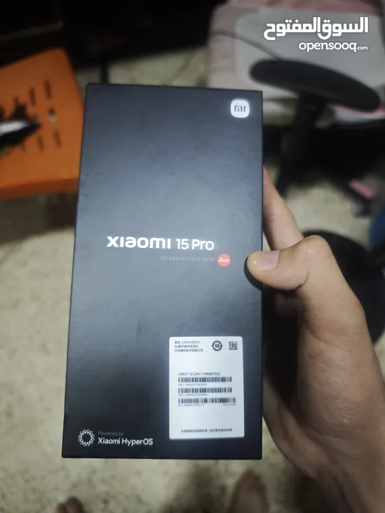 موبايل شاومي 15PRO مستعمل 3 اشهر اقوى معالج في العالم معا شاحن الأصلي ولكرتونة ومعه 3 كفرات