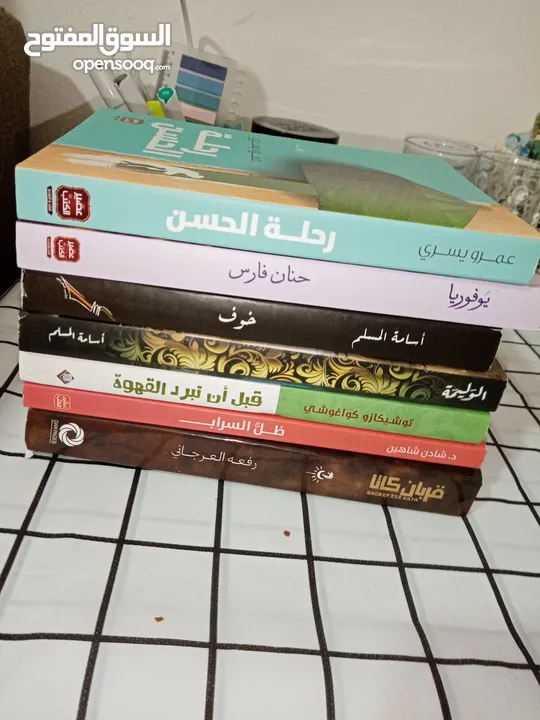كتب مستعملة بحالة ممتازة جدا للبيع بسعر ممتاز