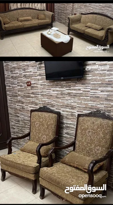 طقم كنب 7 مقاعد حالة جيده وخشب ثقيل