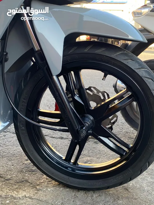 سكوتر sym 200cc