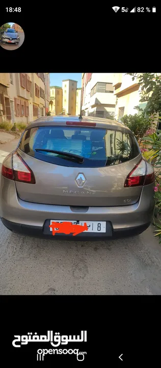 une belle voiture à vendre