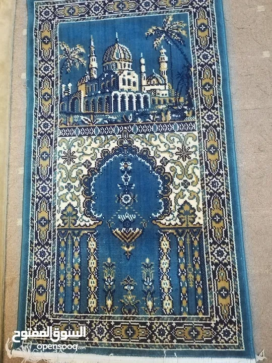 سجادة ممر لون اخضر ..