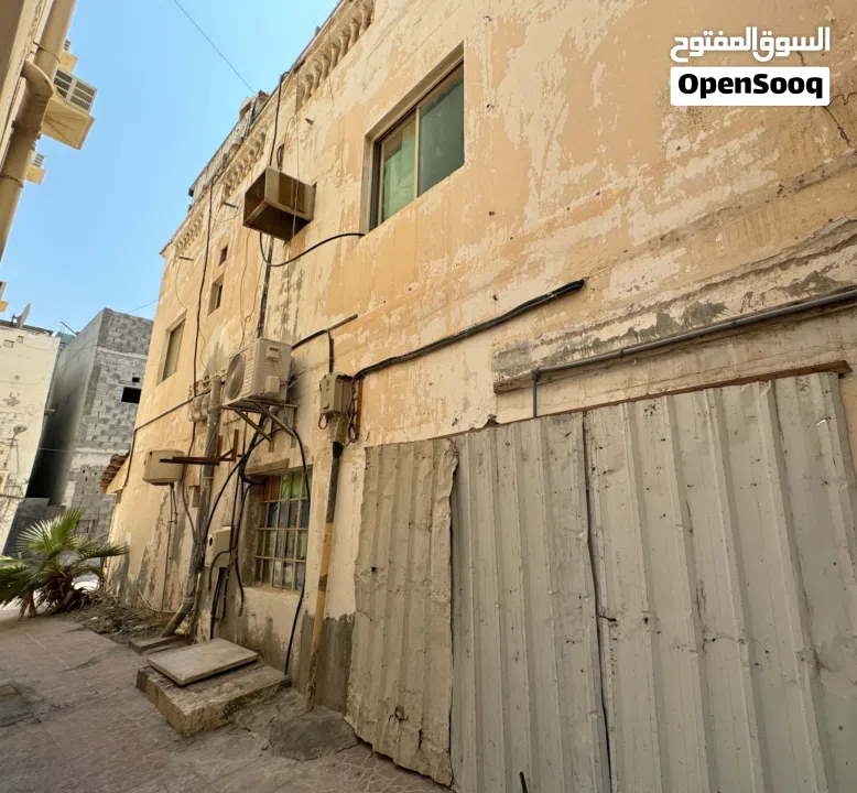 House & Land in Busaiteen near the airport, King Hamad's hospital, market & restaurants