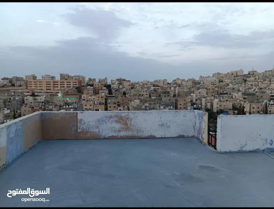 عمارة 4 طوابق و تسوية / بسعر شقة واحد