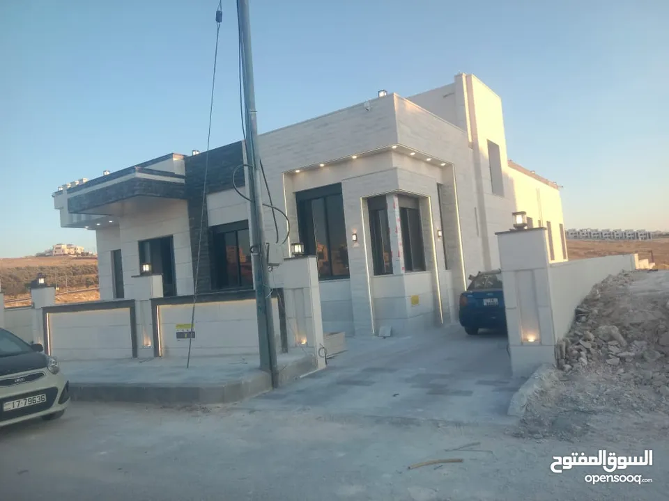 المهندس ايمن صافي  تنفيذ كافة أعمال  مقاولات الابنية والتشطيب الداخلي و التمديدات الكهربائية