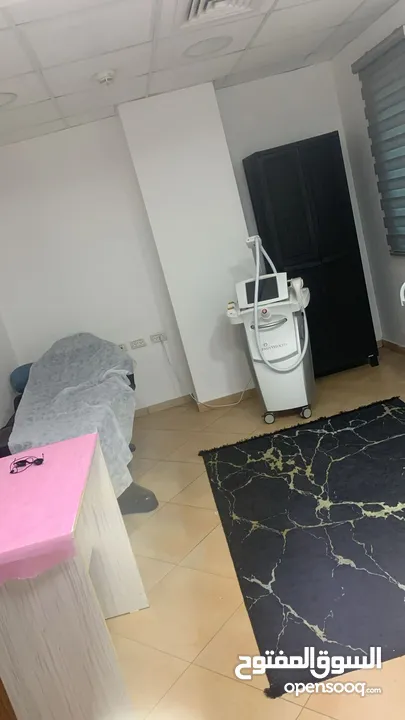 مركز تجميل كامل متكامل