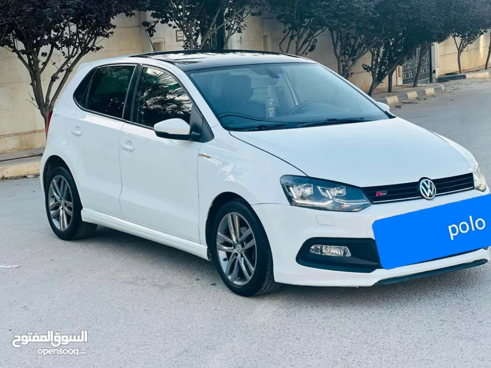 بولو2017 لون ابيض اوتوماتيك ماطور 1200 تيربو فتحه سقف بانوراما اصليه ليدات اماميه خلفيه حساس امامي