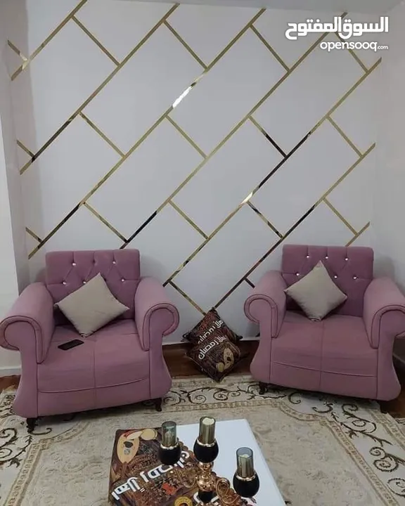 رول لاصق ذهبي او فضي ديكوري للارضيات و الحائط و الجدران ديكور شريط  لاصق منه وفيه للديكور طول 50 متر