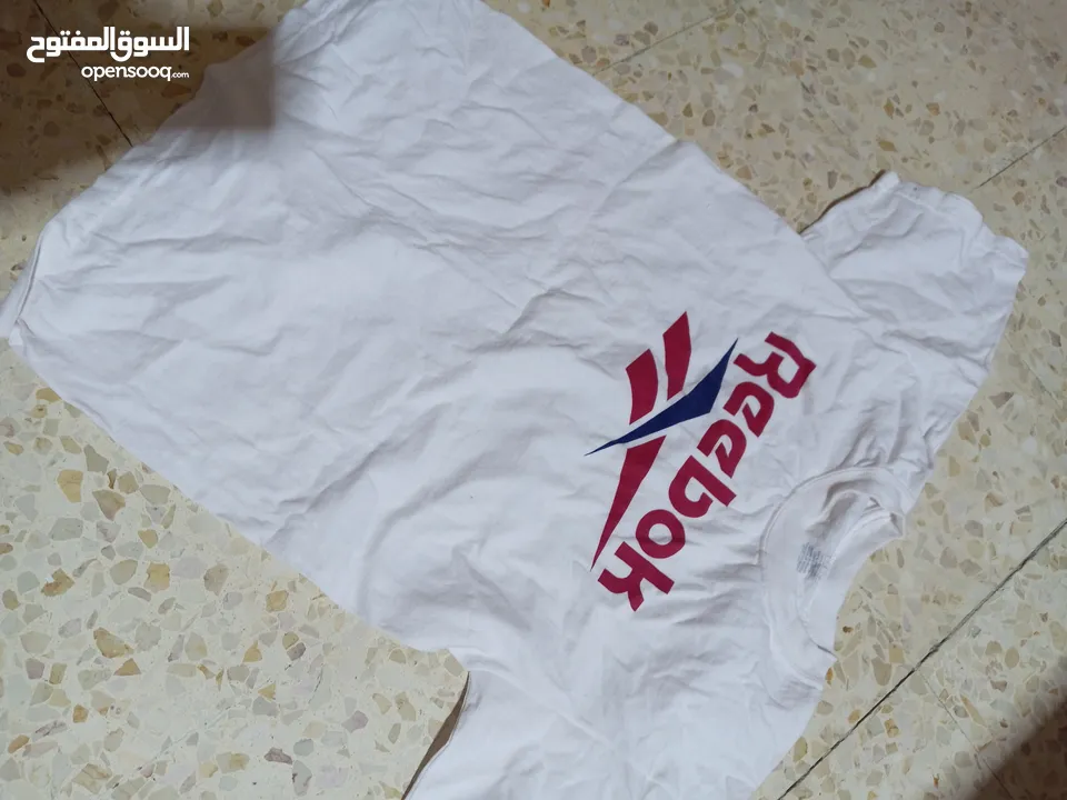 بلايز بناتي ستاتي ميديو و لارج و إكس لارج  جديد غير مستعمل تعتبر شروة أكثر من 50 بلوزة