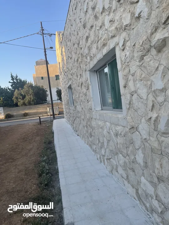 ارض دونم مع بيت ارضي وبيت طابقين