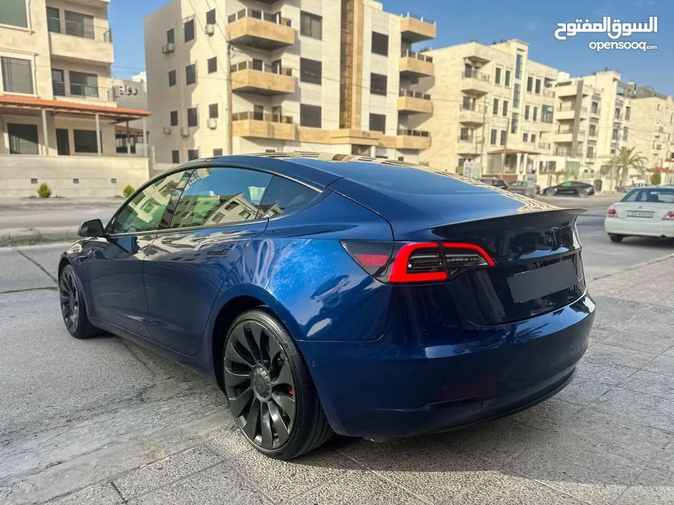 Tesla Model 3 Performance 2022  جمرك اليوم ترخيص وتأمين سنه كامله