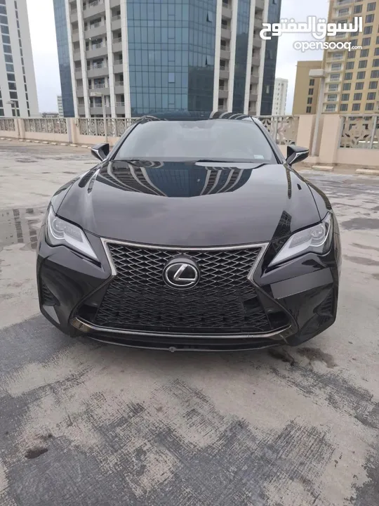 للبيع لكزس ار سي اف 300 سبورت السيارة بحالة الوكالة lexus RC 300 F sport for sale