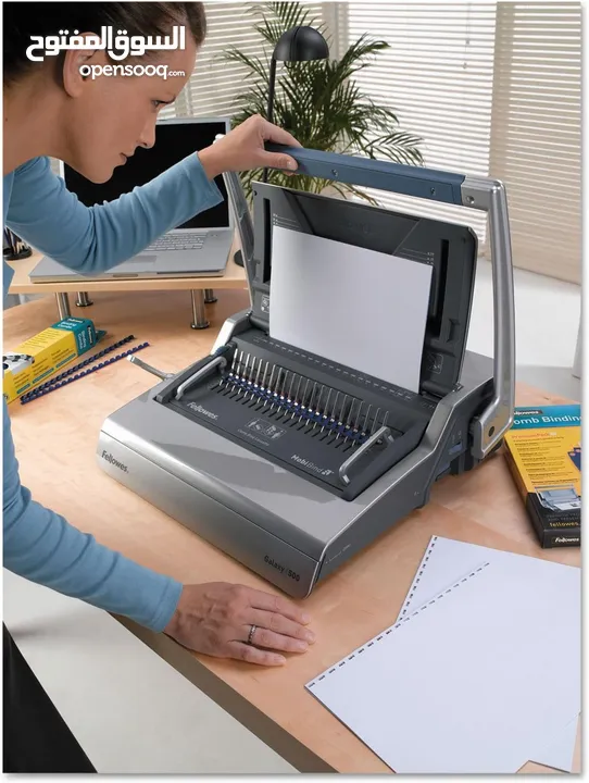 جهاز تغليف الكتب والمذكرات - Comb Binding Machine