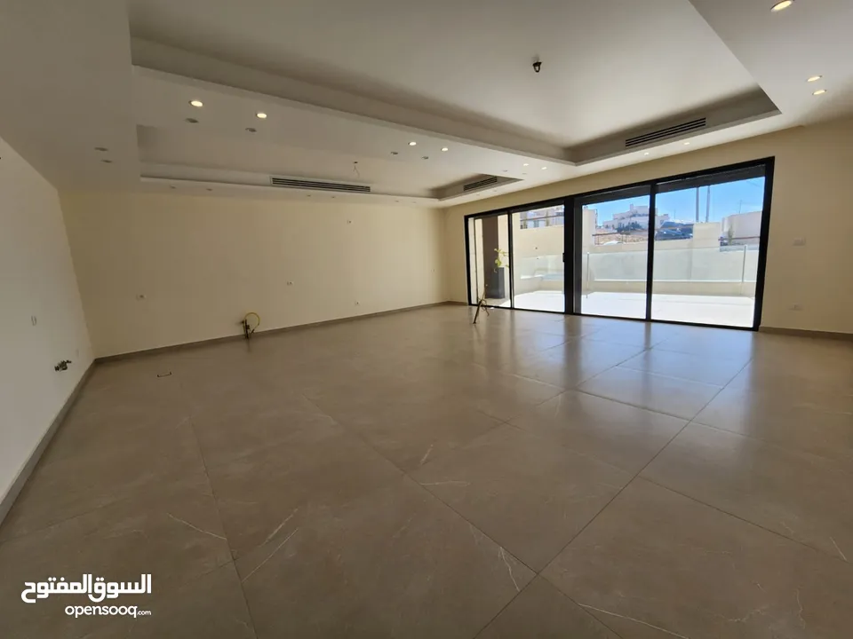 شقة طابقية فاخرة للبيع في عبدون ref : 14384