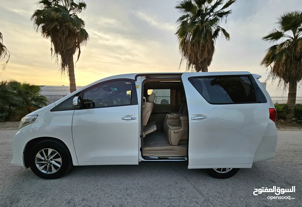 2015 Toyota Alphard V6 luxury edition