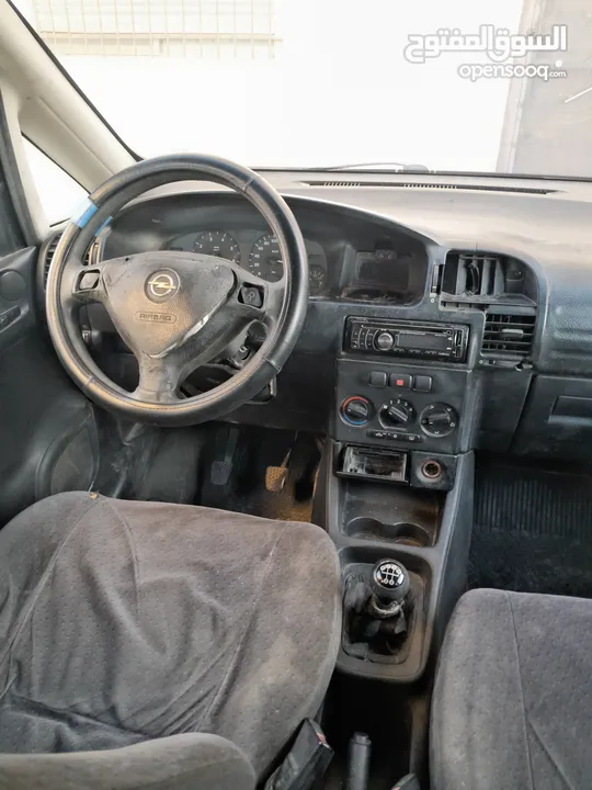 اوبل زفيرا 2002 للبيع