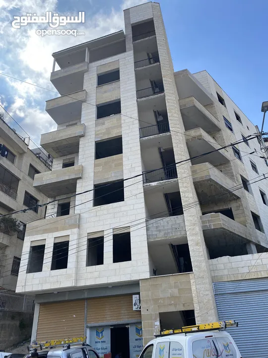 شقة عظم قرب مسجد الفردوس اول المخفية 161م بعمارة جديدة وصغيرة تصلح استثمار