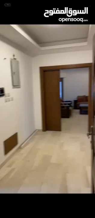 شقة سوبر ديلوكس - عبدون - 3نوم 1ماستر - 240م - تدفئة تحت البلاط - موقع مميز
