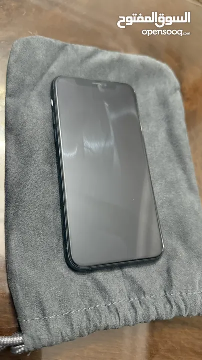 Iphone 11 pro 64 g green نضيف بحالة الوكاله