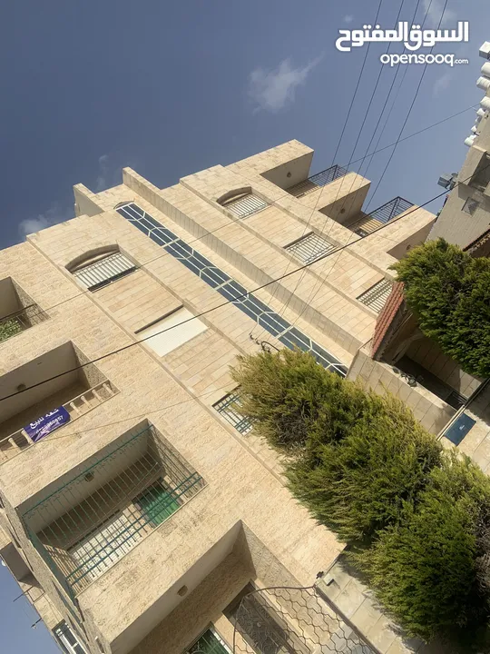 شقة مساحة 186م طابق الثاني مميزة جدًا للبيع / ضاحية الياسمين