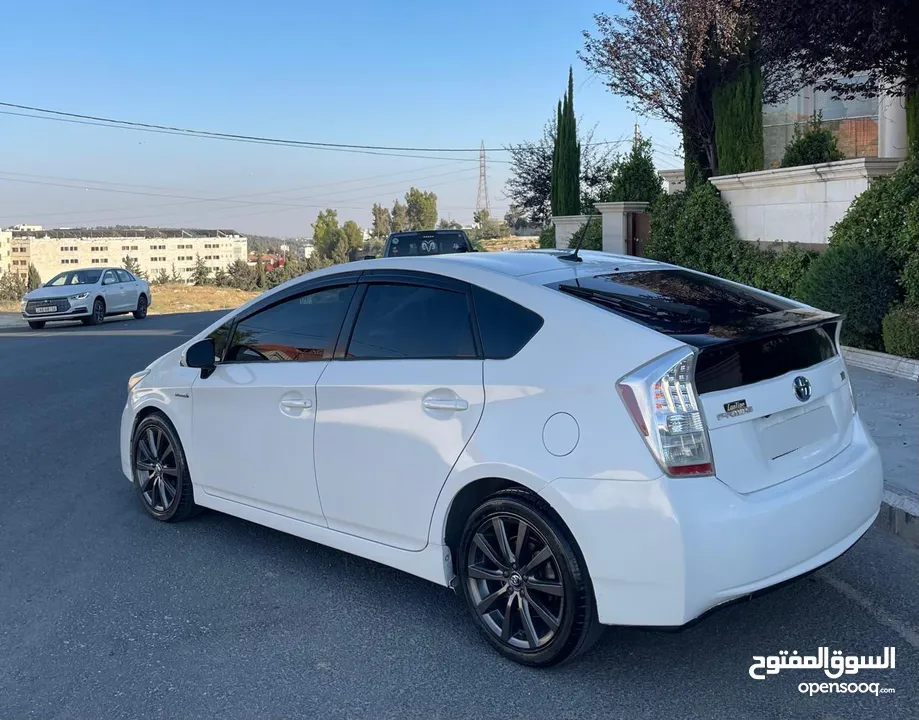 تيوتا بريوس فلللل كامل عاده البانوراما بطاريه مركزيه تحت الكفاله فحص 3 جيد
