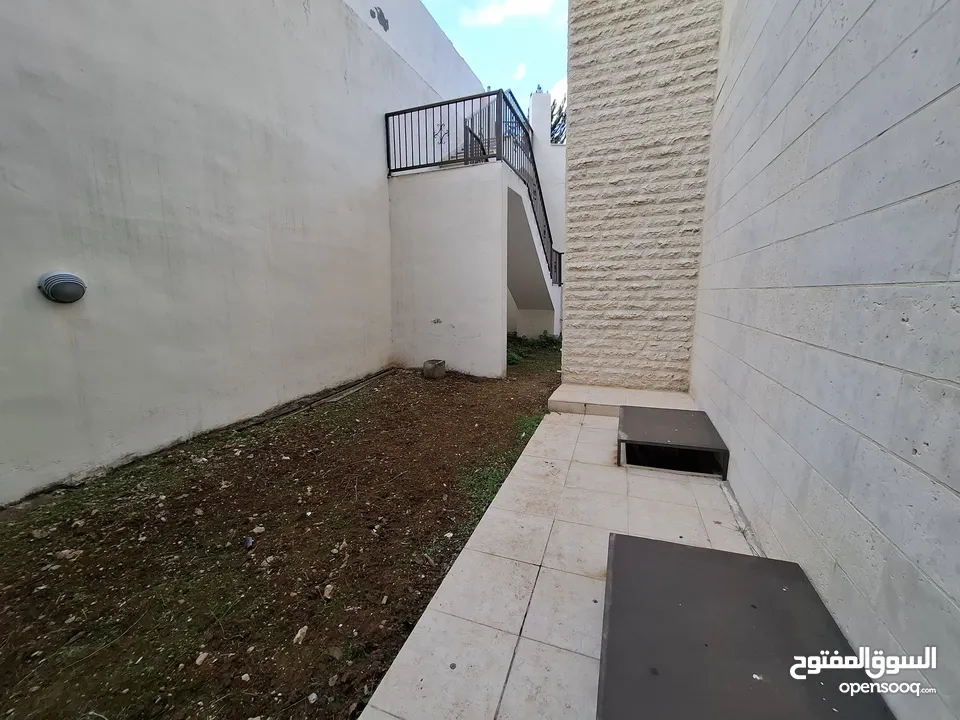 شقة غير مفروشة للبيع ( Property ID : 41030 )