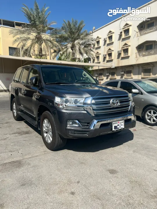 للبيع TOYOTA LAND CRUISER GX-R V6 الموديل : 2021
