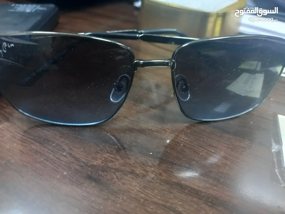 Used but good to use sunglass to wear