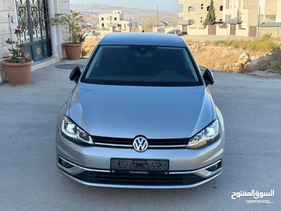 جولف 2020 بوية شركه ماطور 1.5 عدادات ديجتال وبصمه دخول وتشغيل سياره بالصلاه ع النبي للبيع نقدا