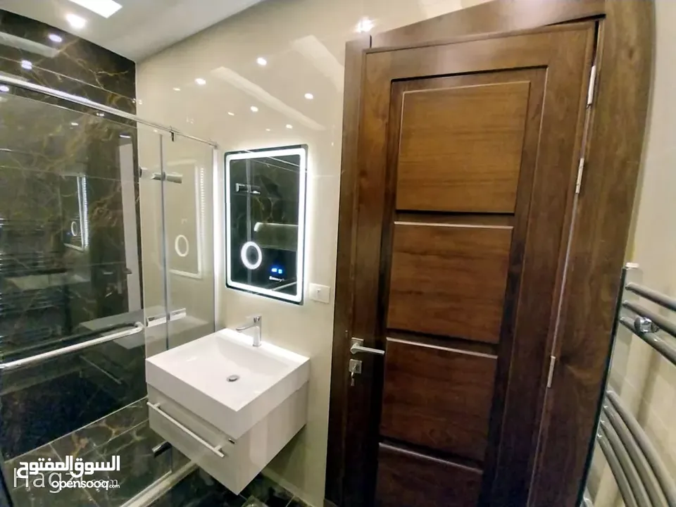 شقة طابق تسوية بمساحة 190 للبيع في ام اذينة ( Property ID : 30235 )