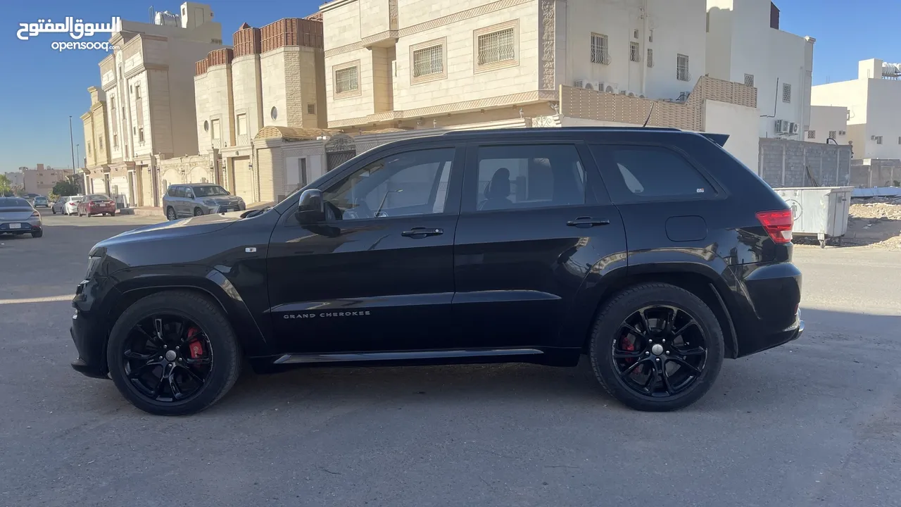 جيب جراند شيروكي SRT8 2012