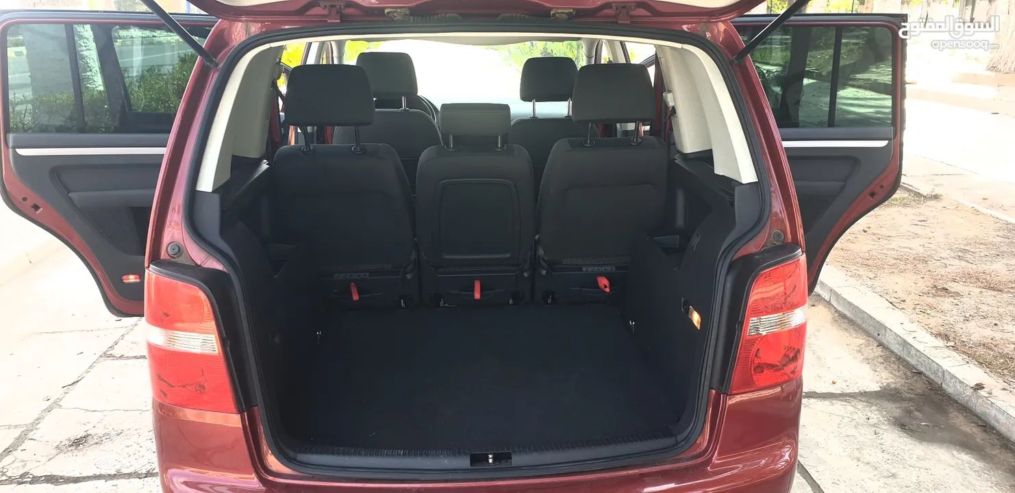 VW TOURAN 20 FSI SUISSE