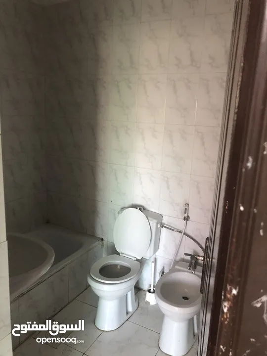 Empty apartment for Rent